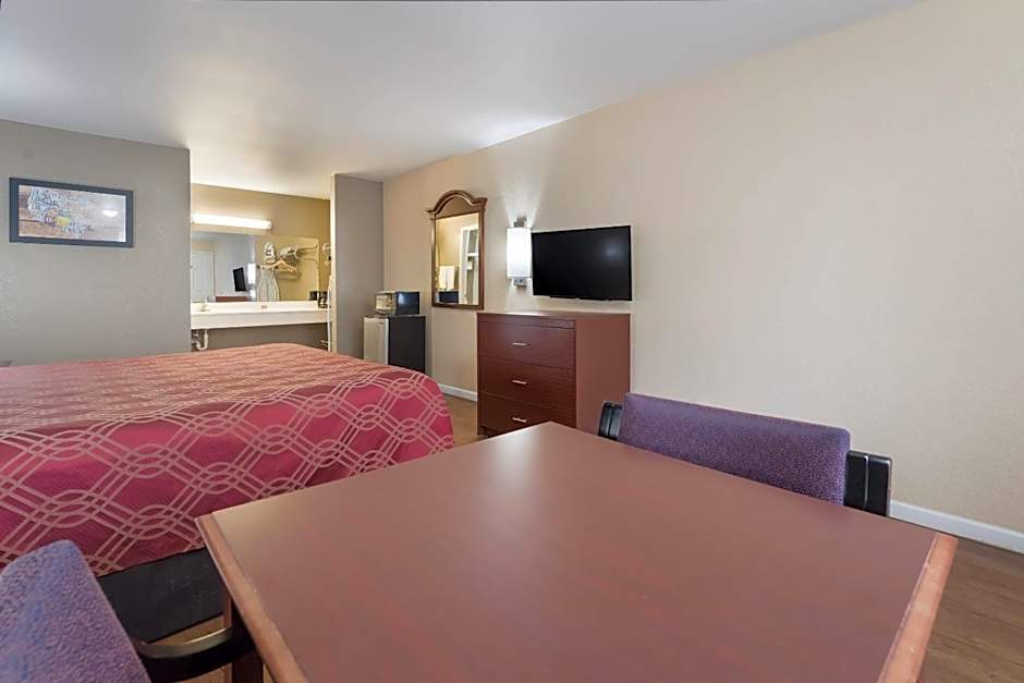 Econo Lodge Thomaston