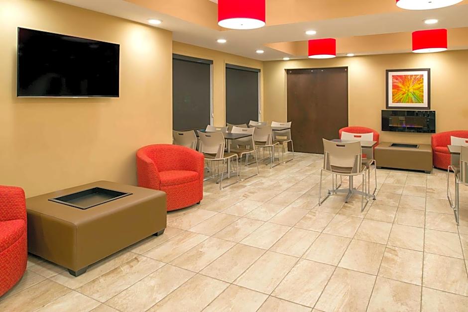 Microtel Inn & Suites By Wyndham Red Deer