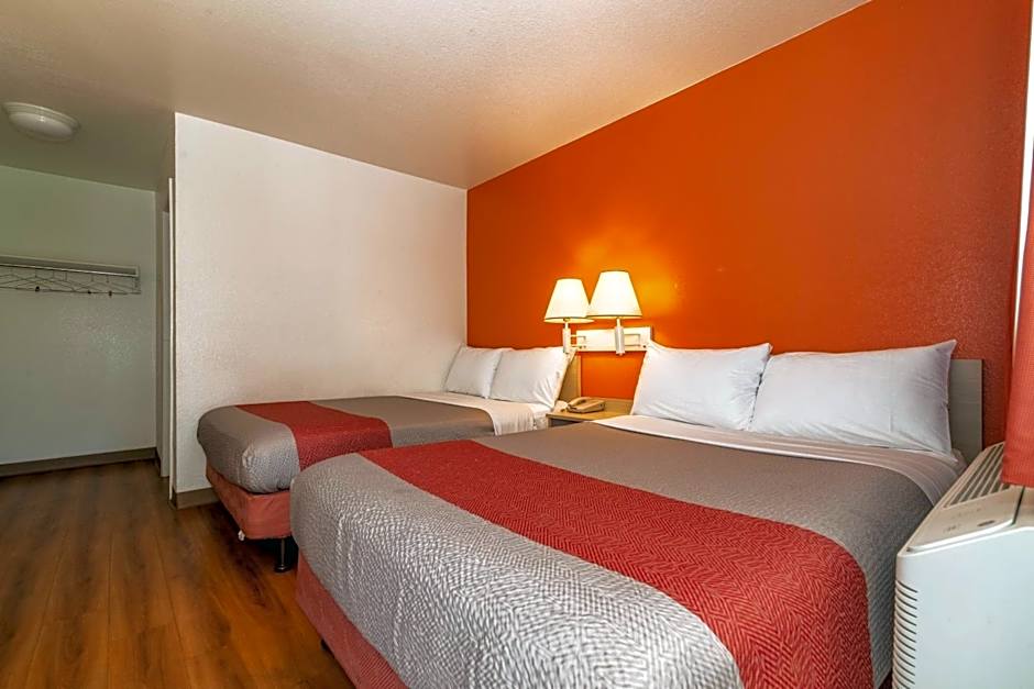 Motel 6-Palm Springs, CA - East - Palm Canyon