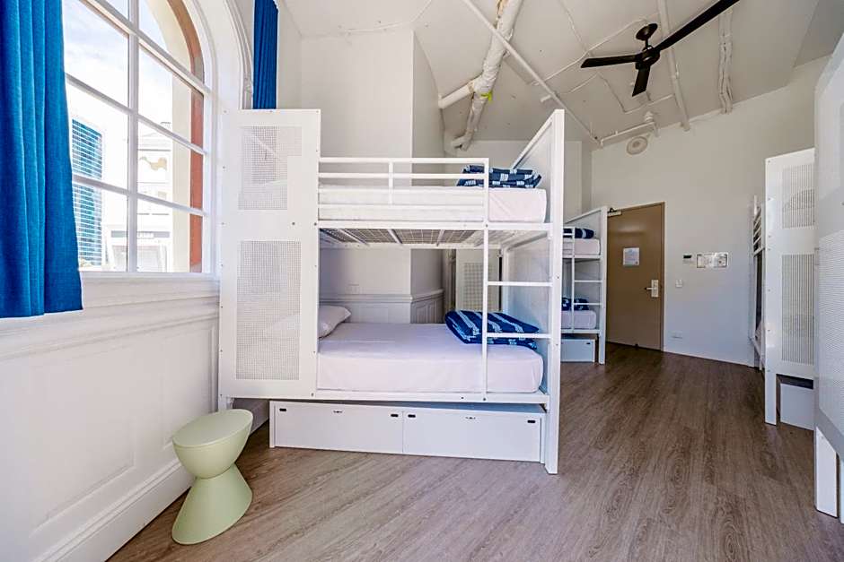 Maze Backpackers - Gold Coast