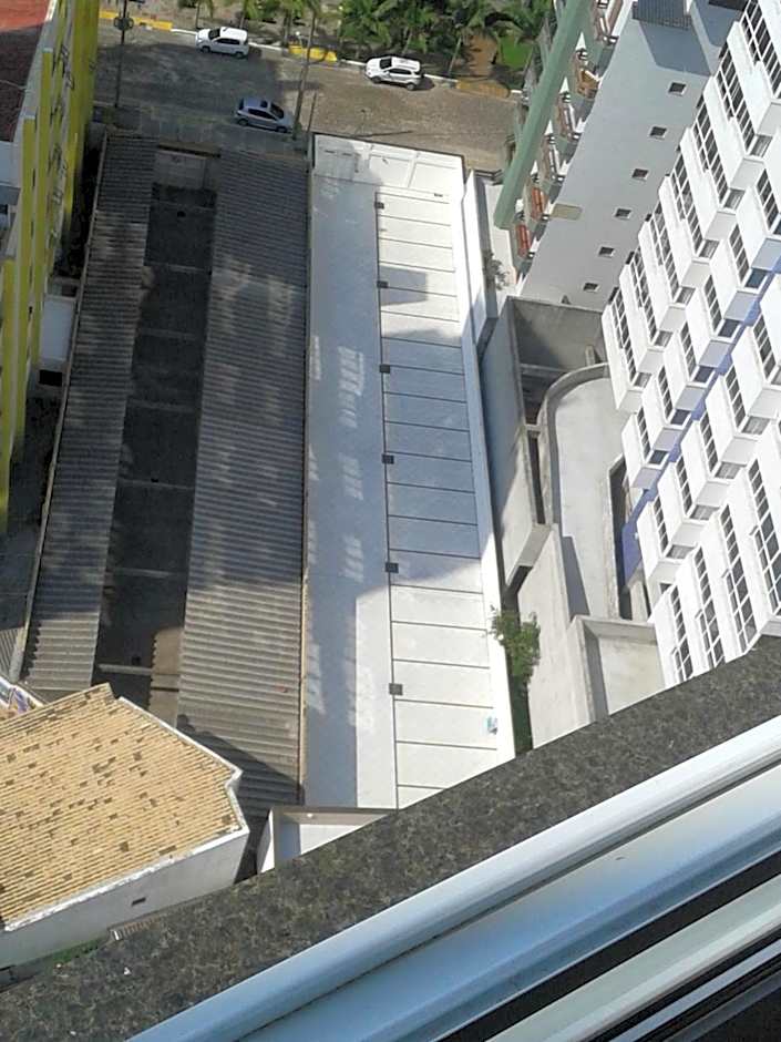 Apartamento no 20 piso com 90m2 e linda vista