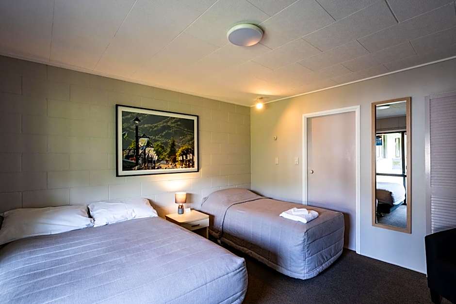 Photo 1 of 9 of 1 Double Bed or 2 Beds