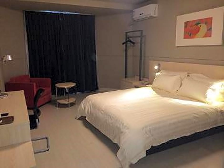 Jinjiang Inn Select Zhengzhou Wutong Street Metro Station New Campus of Zhengzhou University