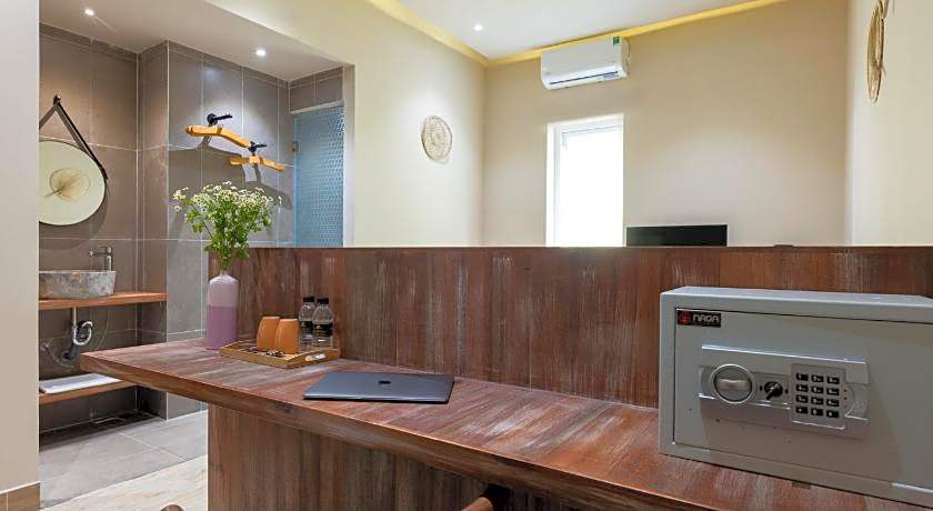 Vaia Hoi An Boutique Hotel