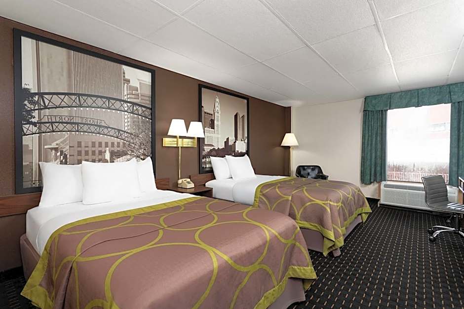 Super 8 by Wyndham Columbus