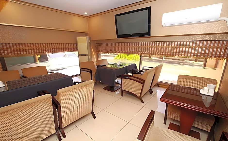 Amour Symphony Hotel
