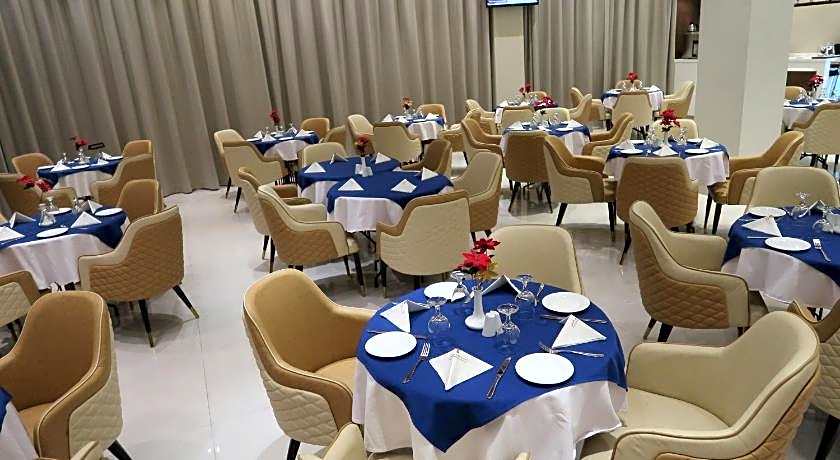 Pars International Hotel