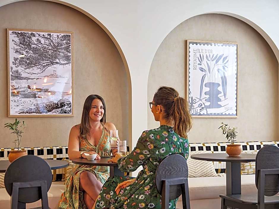 Mercure Saint Raphael Centre PLage