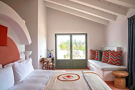 Villa with Private Pool - Finca