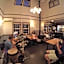 Iza Kamakura Guest House And Bar