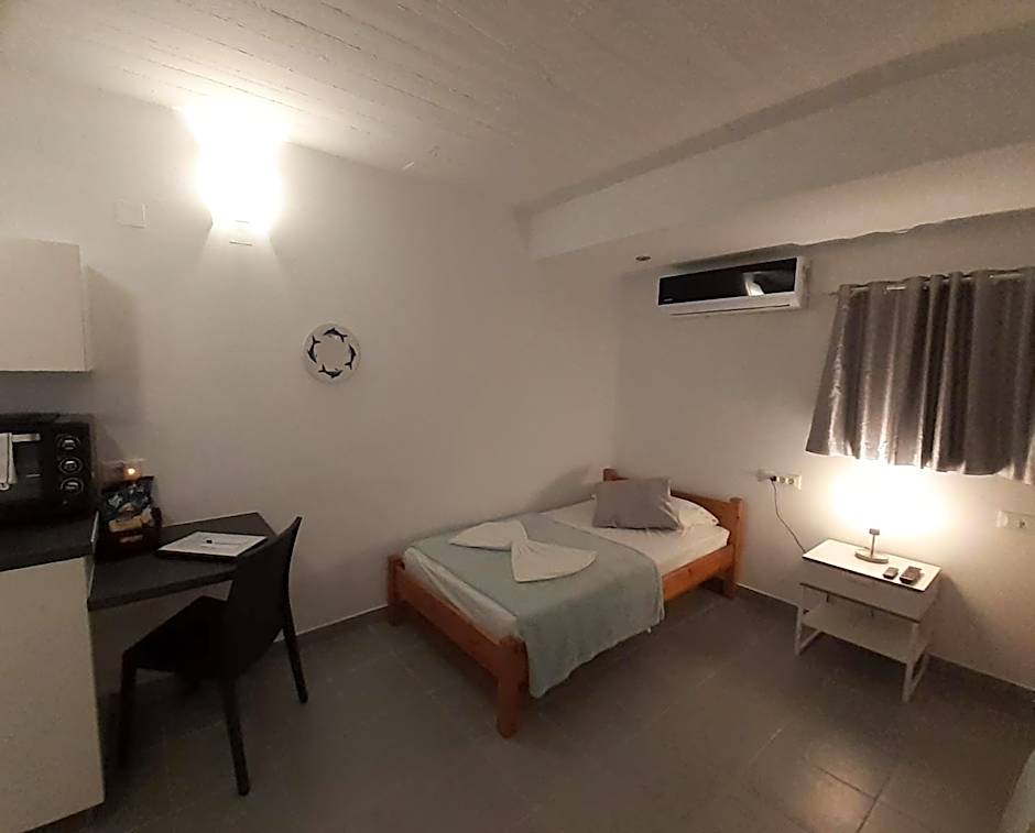 Delphini Studios - for the disabled