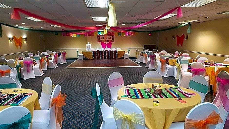 NORTHEAST GARDEN INN.