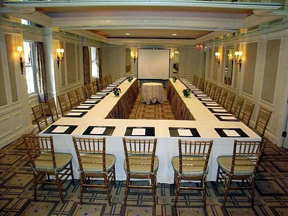 The Carlyle, A Rosewood Hotel