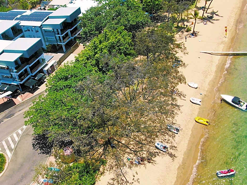 Maggies Beachfront Apartment 9