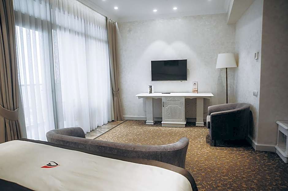 Colosseum Marina Hotel