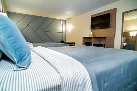 Double Room with Two Double Beds - Non-Smoking