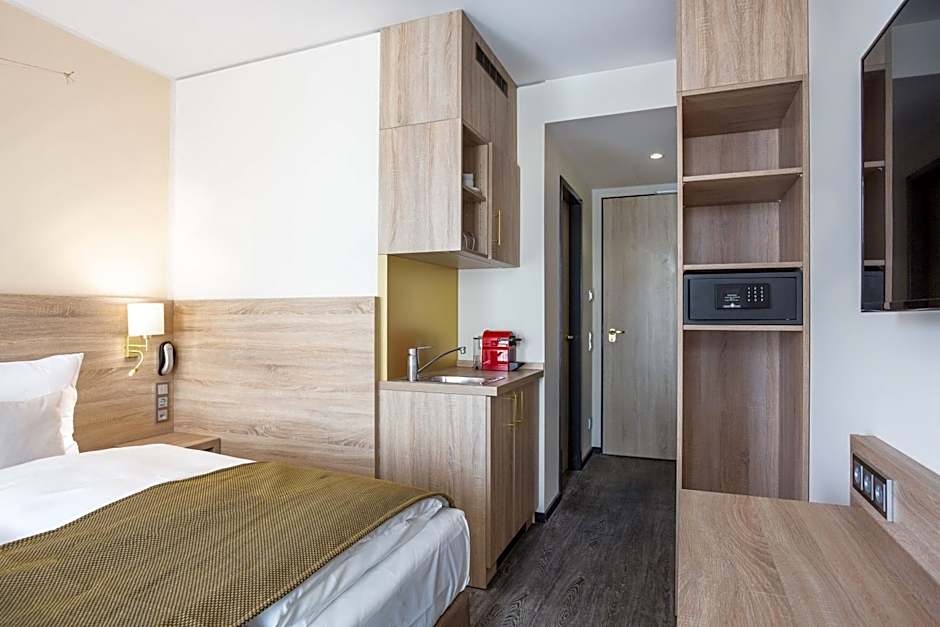 Stay! Hotel Boardinghouse