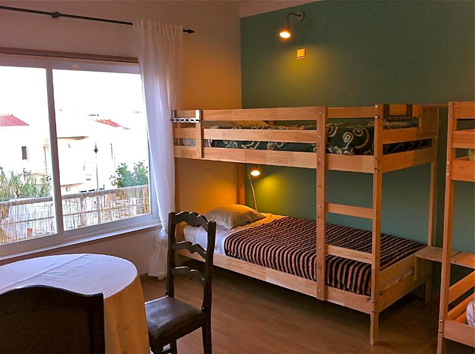 Ericeira Chill Hill Hostel & Private Rooms