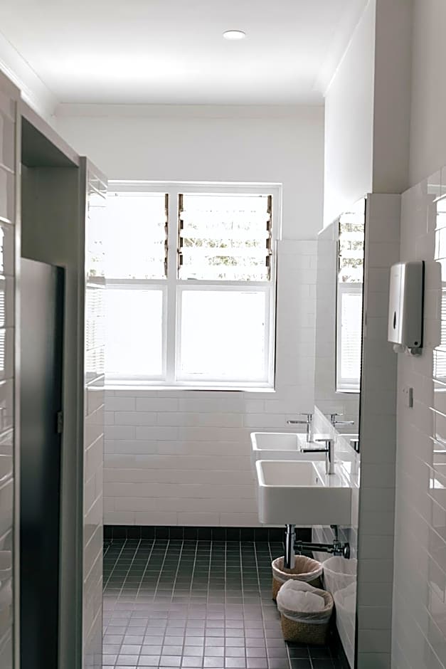 General Roberts Hotel