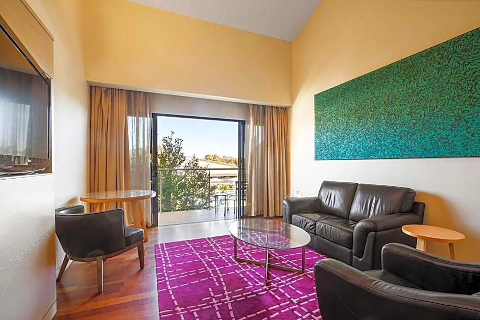 Crowne Plaza Alice Springs Lasseters By IHG