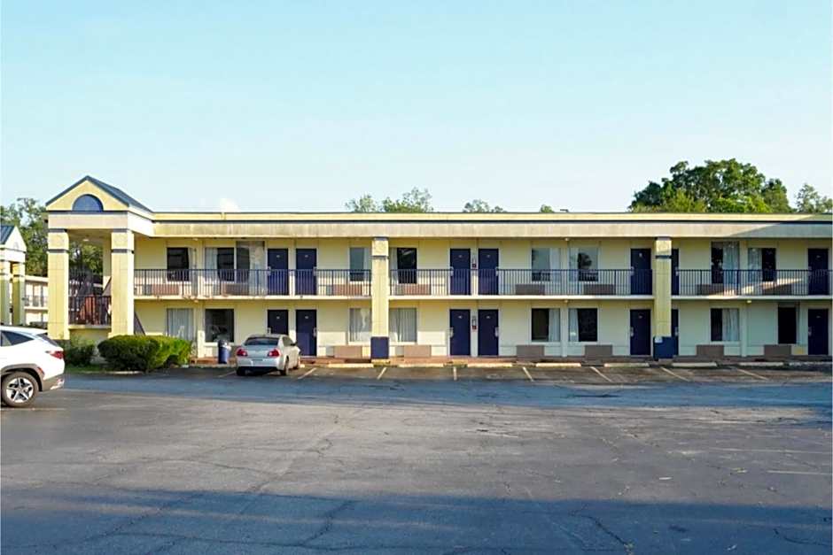 La Casa Inn Albany Near Tifton GA I 75