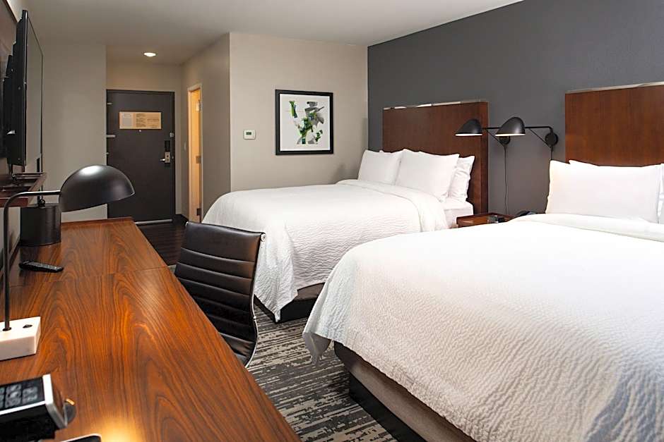 Four Points by Sheraton Omaha Midtown – Omaha, NE