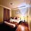 Elliannah Pines Hotel