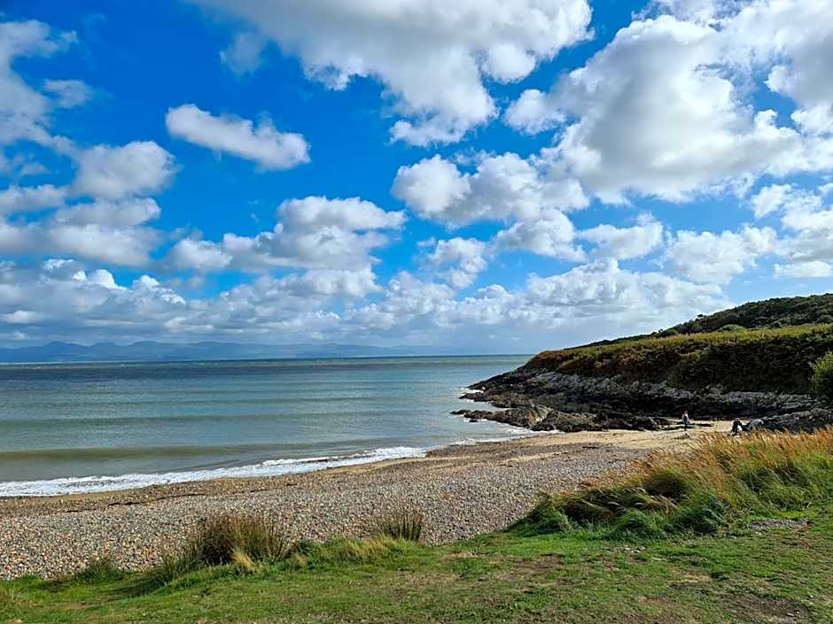 Pine Lodge @Puffin Lodges