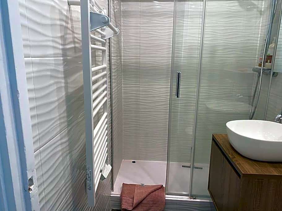 Paris West LivingTrendy area spacious apt 2BR Opéra Montmartre