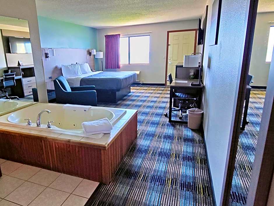 Bavarian Haus Lakefront Inn