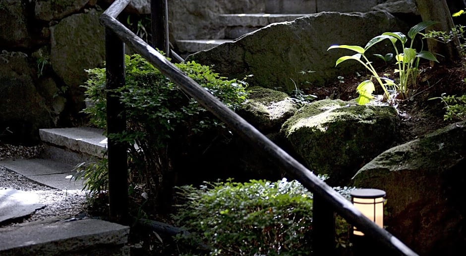 Yufuin Onsen Toshoan