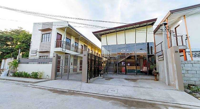 RedDoorz Plus @ Casa Lucia Sindalan San Fernando City Pampanga