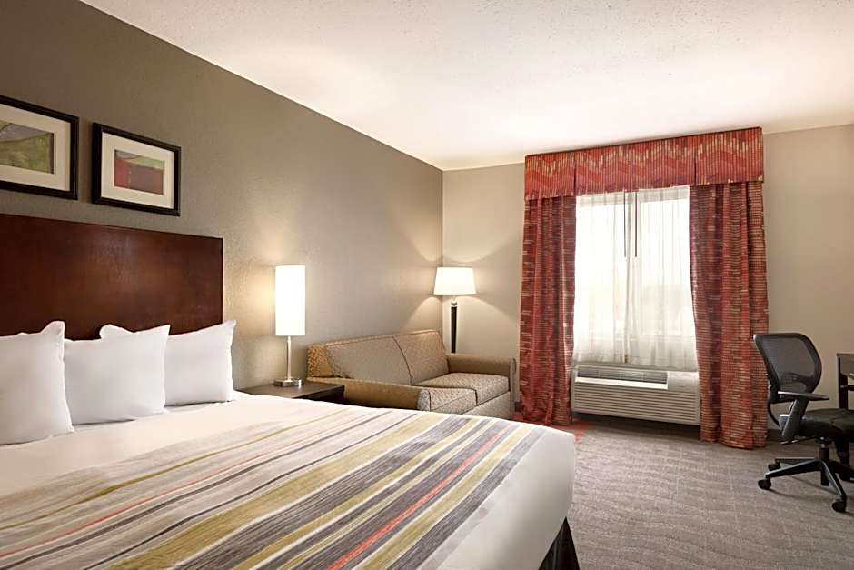 Country Inn & Suites by Radisson, Dearborn, MI