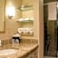 Holiday Inn Hotel Pewaukee-Milwaukee West By IHG