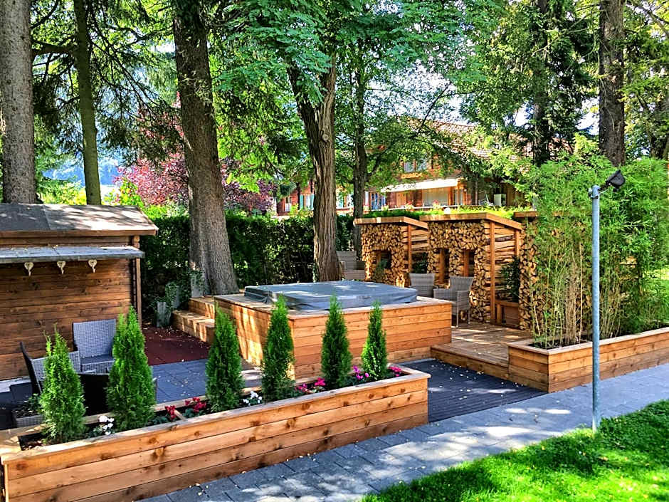 Alpenrose Hotel and Gardens