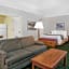 Hawthorn Extended Stay by Wyndham Green Bay