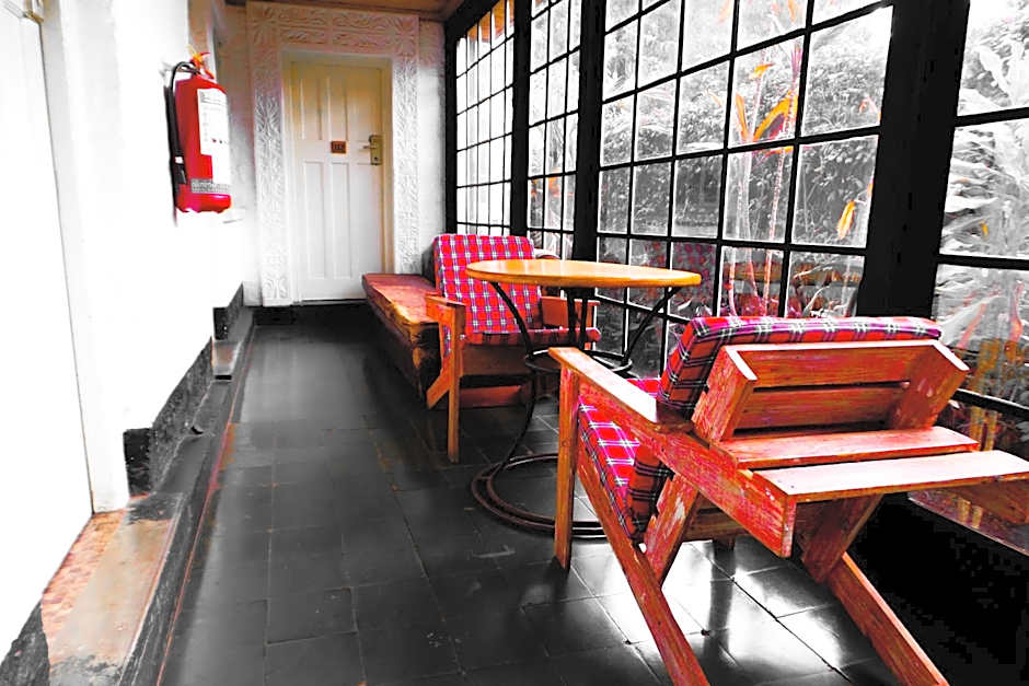 Parklands Shade Hotel