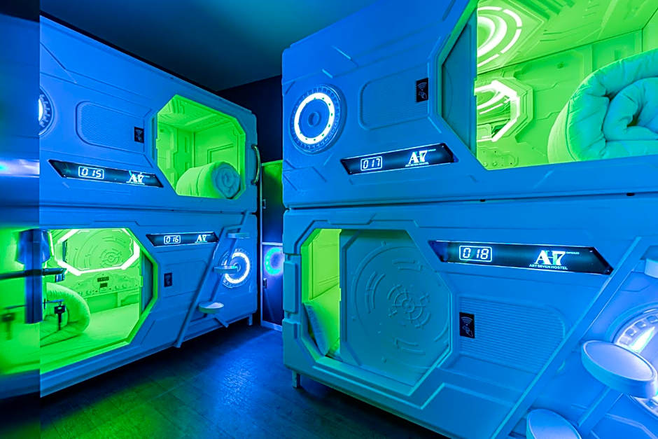 Art Seven Hostel Capsules