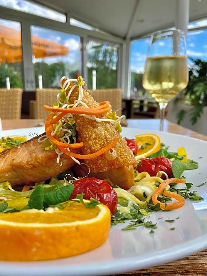 Friesenhof Hotel-Restaurant-Reitanlage