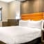 Rodeway Inn Near Melrose Ave