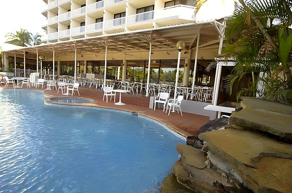 Acacia Court Hotel
