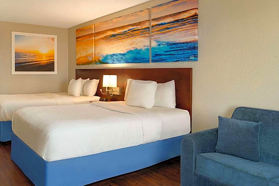 Photo 1 of 2 of Deluxe 2 Queen Beds