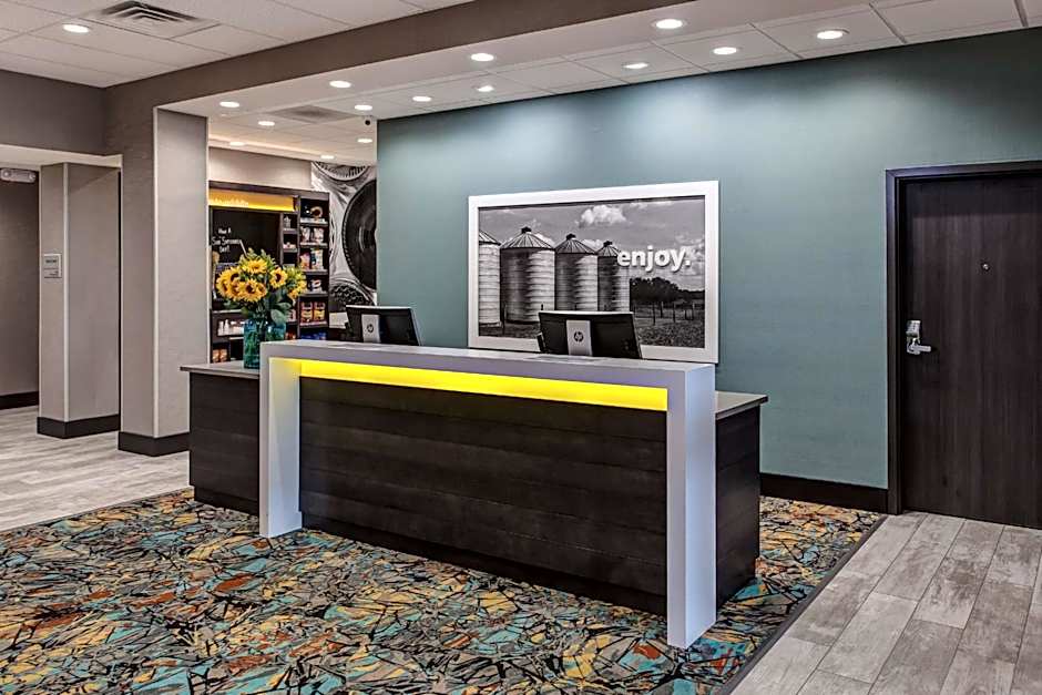 Hampton Inn By Hilton & Suites-Wichita/Airport, KS