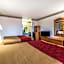 Econo Lodge Inn & Suites