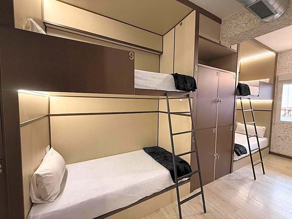 Hostel TKH-Rooms Mate