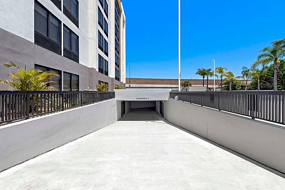 Hampton Inn by Hilton Los Angeles Airport