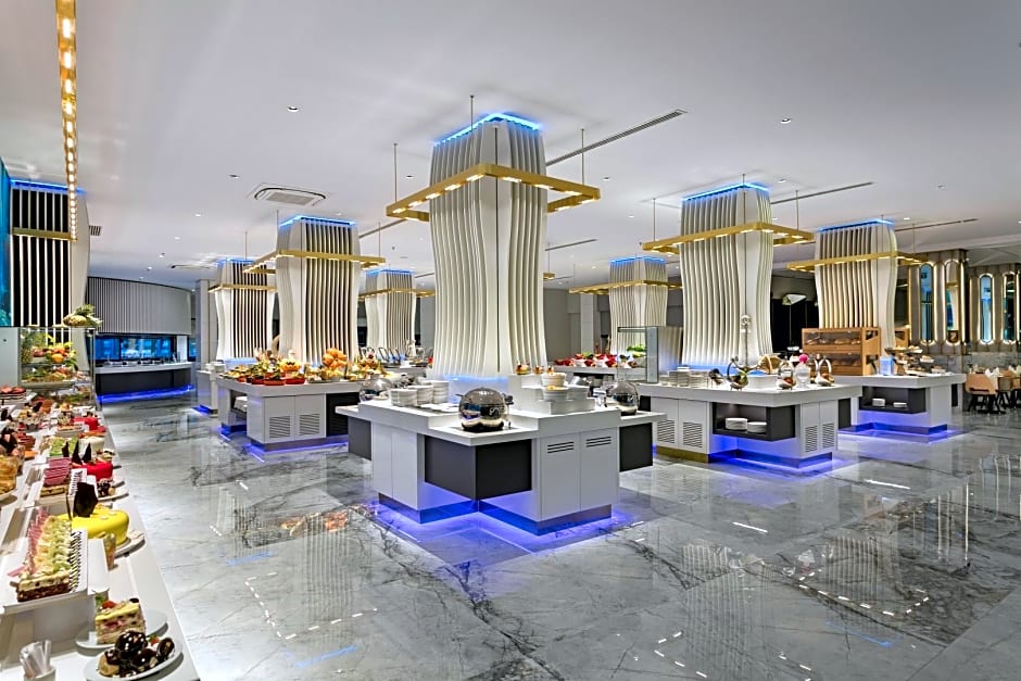 Limak Atlantis Deluxe Hotel-2 Children Free up to Age 14