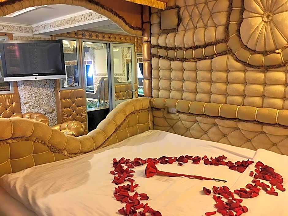 Bali Colosseum Hotel