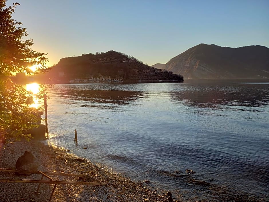 L'Oleandro sul Lago d'Iseo B&B
