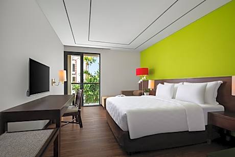 Deluxe Double or Twin Room with Balcony